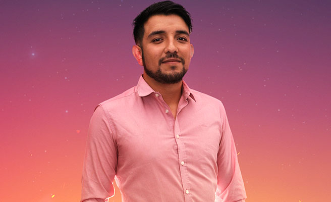 Universitario en entrenamiento.